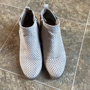 Tan suede booties size 6